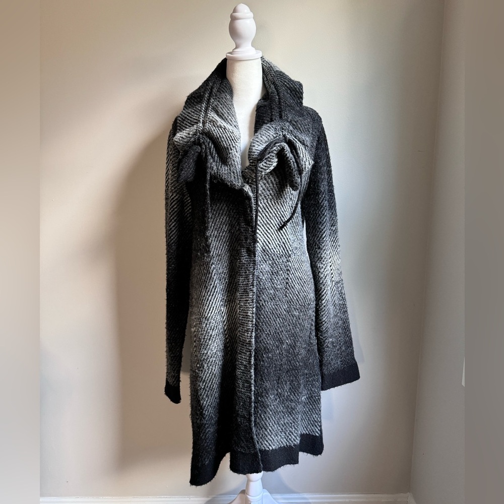 Belamie Mohair Snap Front Women’s Coat Grey Black Size Medium